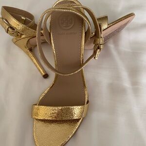 Tory Burch Gold Open Toe Elana Heel Sandals (size 6M)